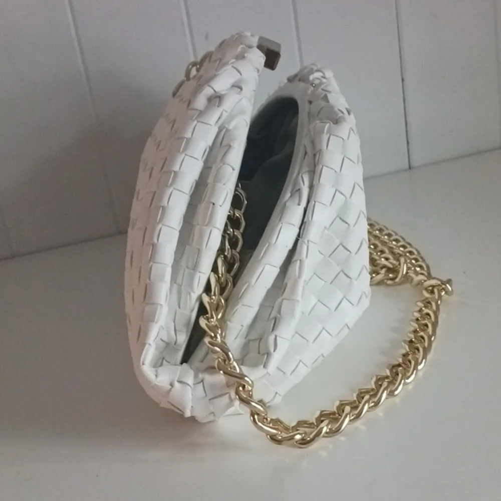 WHBM White Woven Chain Strap Shoulder Bag. - Picture 6 of 8